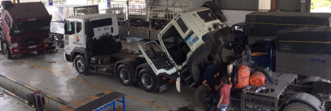 xưởng sửa chữa ô tô